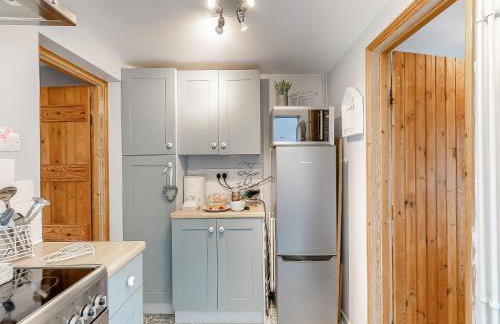 Crompton Cottage - Photo 5