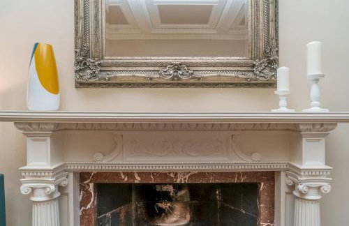 Georgian Elegance with Patio Garden West End - Pass the Keys - Foto 34