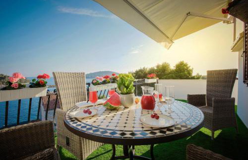 Golden view luxury apartment - Photo 6