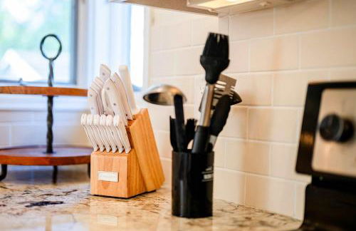 Family Downtown Mansion - Sleeps 13 - Foto 18