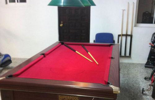 A lovely family villa with heated pool - Photo 29