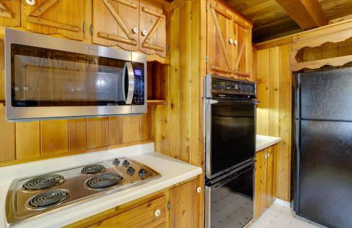 Pet-Friendly Bayfield Cabin with Game Room and Hot Tub - Foto 13