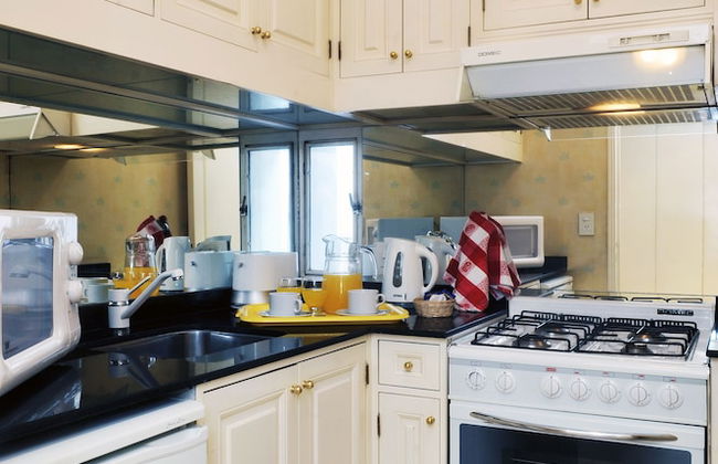 Mayla Apartments - Photo 15