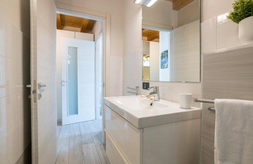 GuestHost - Carate Urio - Lakeview Apt with garage - Foto 16