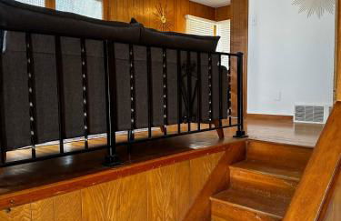 Mid-Century Modern 4BR WIF SmrtTV Coffee Patio - Photo 21