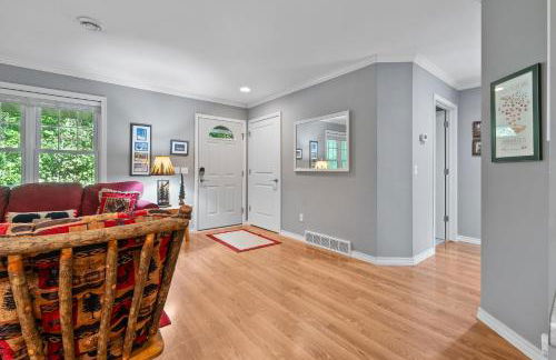 Blue Bear Cottage at Simple Life Rentals - Foto 6