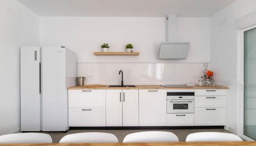 4 Bedroom Lovely Home In Villamartin - Foto 5