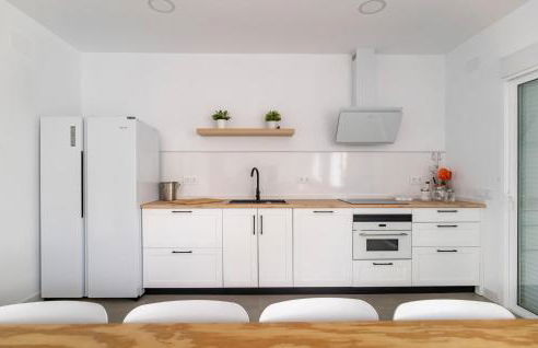 4 Bedroom Lovely Home In Villamartin - Foto 5