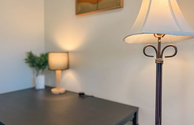 Modern Retreat With Spacious Yard & Cozy Interiors - Photo 28