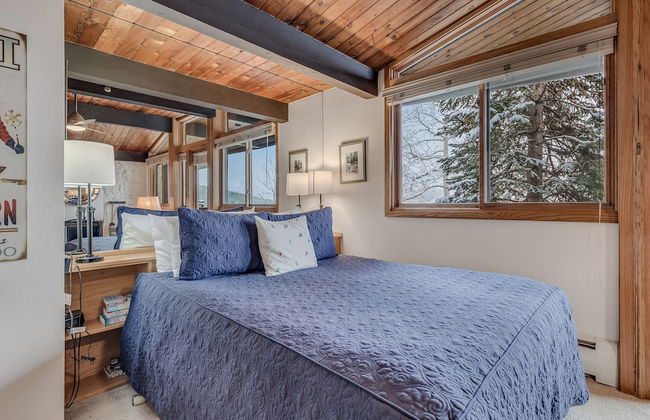 Laurelwood Condominiums - Foto 22