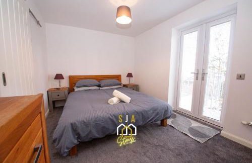 Affleck Stay 2 - SJA Stays - Modern 2 Bed Apartment - Photo 8