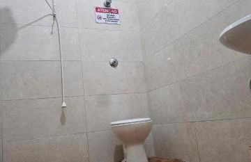 Casa Maravilhosa, Pé na Areia com Piscina, Área Gourmet com Churrasqueira em Deck Coberto Frente a Piscina, Mesa de Bilhar, 4 Quartos Confortáveis, Sendo 2 Suítes, Cozinha Americana e Sala de Jantar, Ampla Garagem para 6 Carros - Mercado na rua da Casa - Photo 23