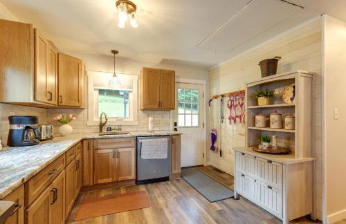 Waterfront Haven with Boat Dock! Fort Ann Retreat - Foto 11