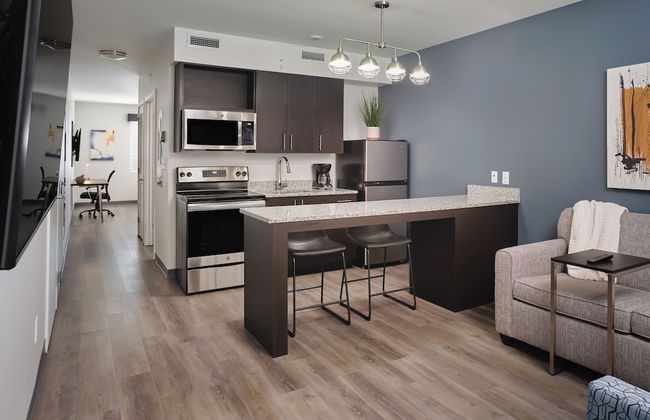 stayAPT Suites Ocala - Photo 1