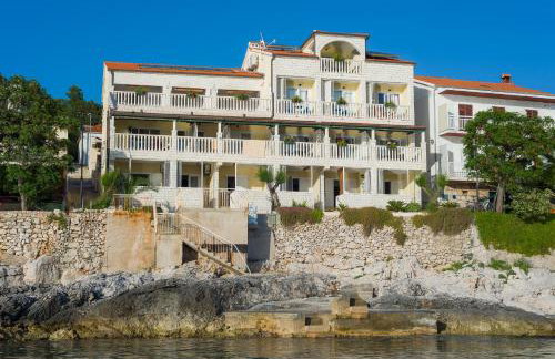 Superb Beachfront Luxury Seaview with Private Beach - Photo 39