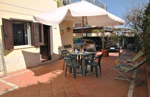 CASA MARTA - Appartamento con giardino - Foto 9