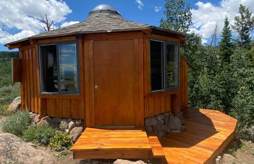 Red-tail Roundhouse at 22 West Cabins and Recreation - Foto 16