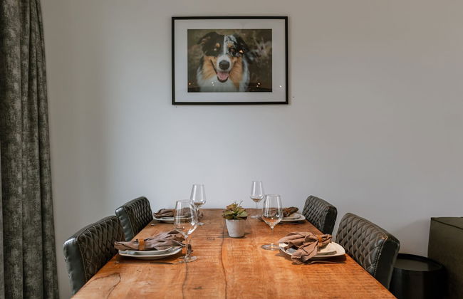 Modern Apartment With Large Terrace - Photo 21