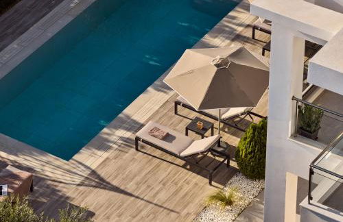 Solis Ortus Villa, a Sublime Sanctuary with Pool, By ThinkVilla - Foto 3