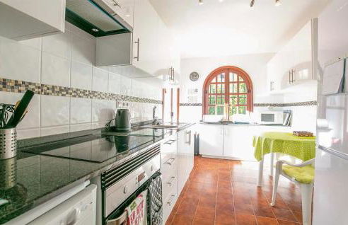 Awesome Home In Oliva With Private Swimming Pool, Can Be Inside Or Outside - Photo 5