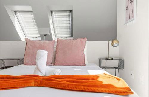 Scenic 5-Acre Retreat with Hot Tub Pool & Game Room - Foto 9