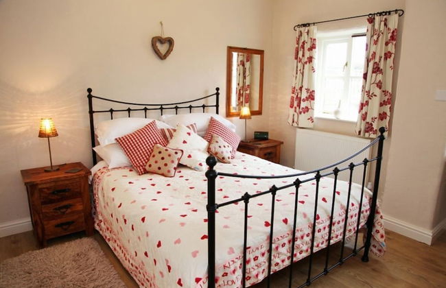 Birchill Farm Holiday Cottages - Photo 11