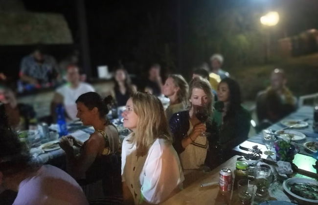 Portion of a Farmhouse With 30 Beds - 4 Apartments and 2 Rooms - Foto 41