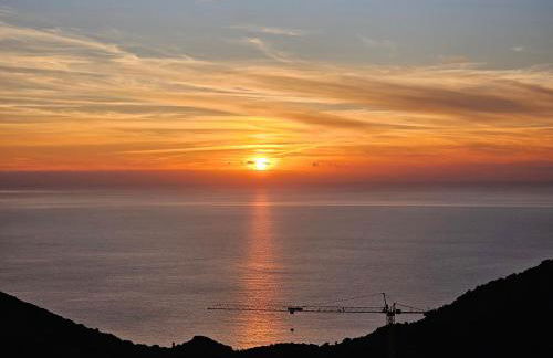 Casa con magnifica vista mare - Photo 25