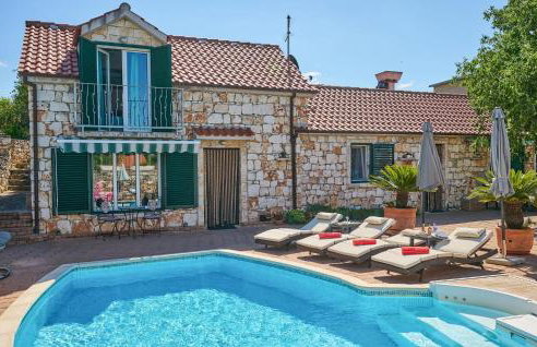 Amazing Home In Najevi With Wifi - Photo 11