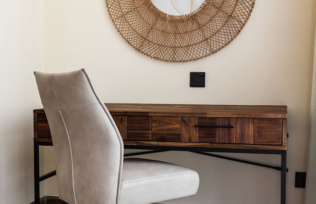 GLOBALSTAY. J One Tower Apartments - Photo 16