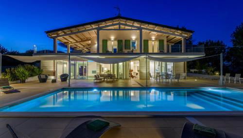 Villa Montefalcone 8 by Marche Holiday Villas - Foto 4