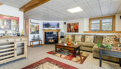 Gateway to Acadia! Green Lake Home with Hot Tub - Foto 4