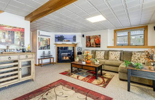 Gateway to Acadia! Green Lake Home with Hot Tub - Foto 4