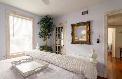 Tropical Designer House in Heart of Antique Row WPB - Foto 17