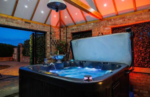 Lincoln Holiday Retreat View with Private Hot Tub - Foto 35