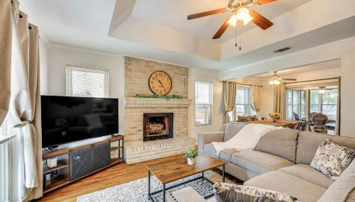 3 Mi to Randolph AFB Family Home with Poker Table! - Foto 2