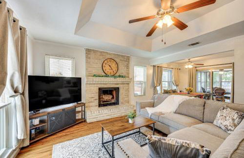 3 Mi to Randolph AFB Family Home with Poker Table! - Foto 2