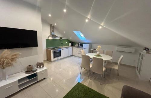 Apartmani Palada - Photo 77