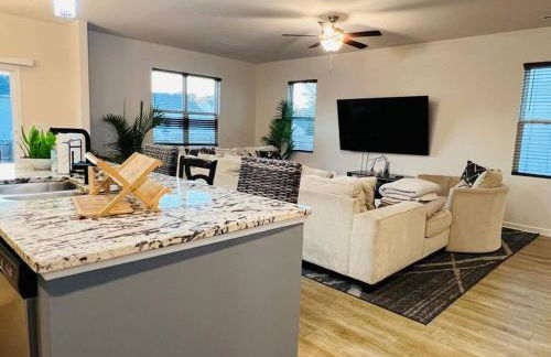 Simple Elegant Single Family Home DT Raleigh - Foto 40