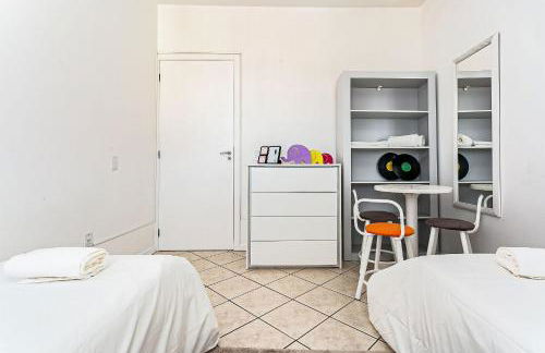 Apto com sacada e churrasq 260m Praia Brava COI302 - Foto 17