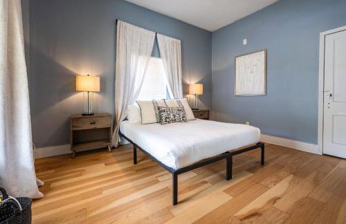 Affordable, Quaint Retreat! 5 Mins to Downtown - Photo 40