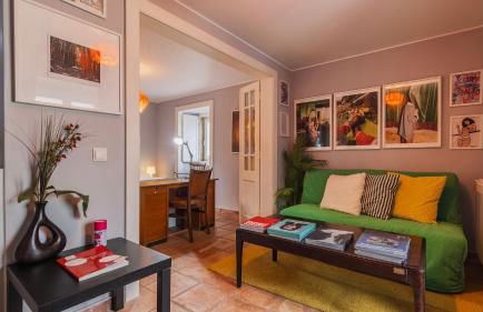 Artsy Sintra I by LovelyStay - Photo 1