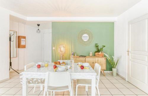 Cosy T2 à 100m de la Gare, parking gratuit, WiFi Fibre pour 4 personnes - Foto 8