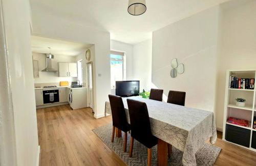 Entire house, Waterloo, free street parking - Foto 7