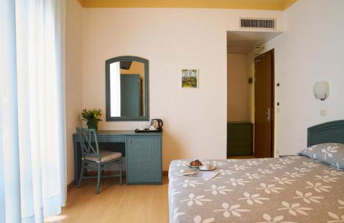 Aparthotel La Pineta - Photo 37