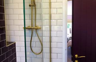 The Wave Cottage - 3 Bedroom with off road Parking for 3 Cars or Vans & EV point - Photo 55