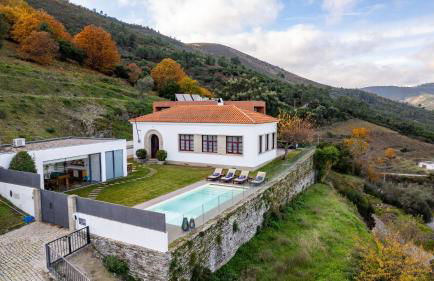 Spacious Villa with Private Pool & Garden in Douro, by Hopstays - Foto 50