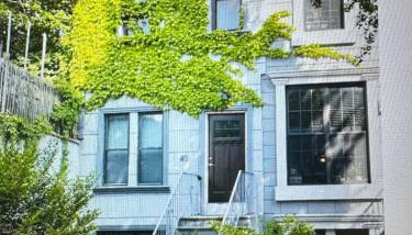 Modern Comfort 2BR Haven shared with the host - Foto 3