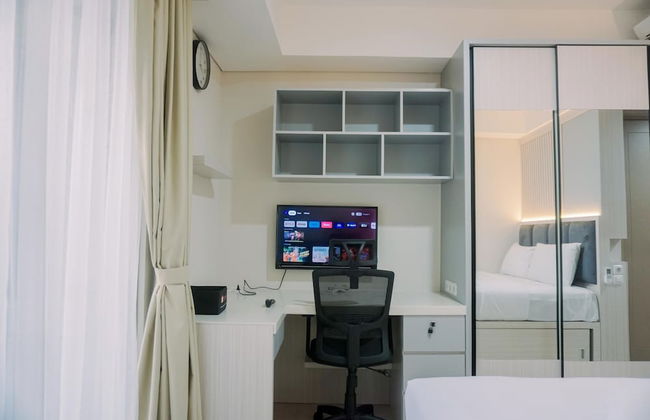 Homey And Warm Studio At 28Th Floor Gold Coast Apartment - Foto 6