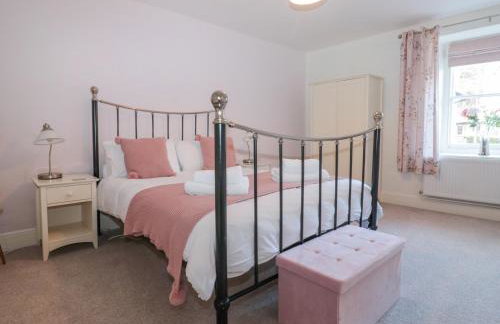 Honeysuckle Cottage - Photo 12